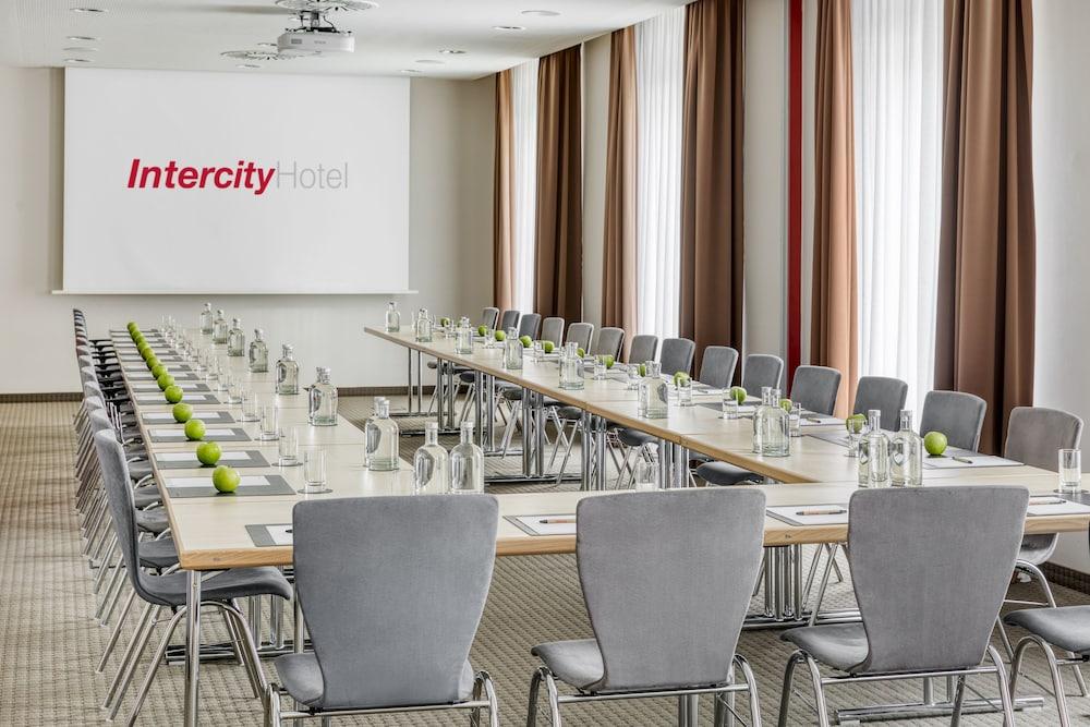 Intercityhotel Nuernberg Экстерьер фото